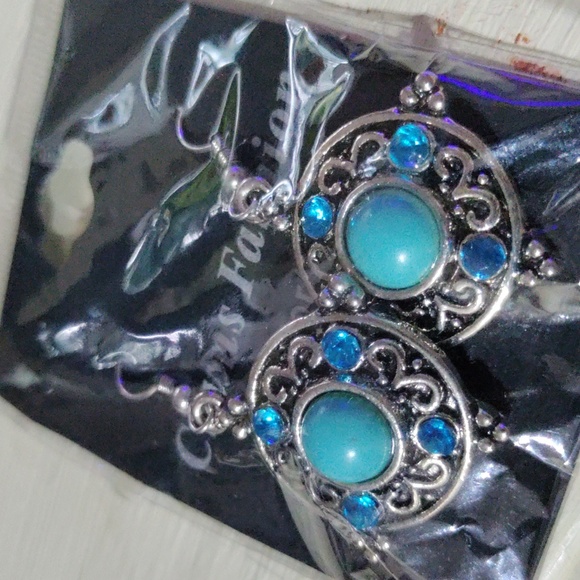 Turquoise drop earrings - Picture 1 of 1